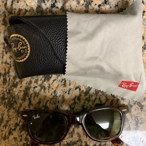 Ray-Ban Tortoise Wayfarer